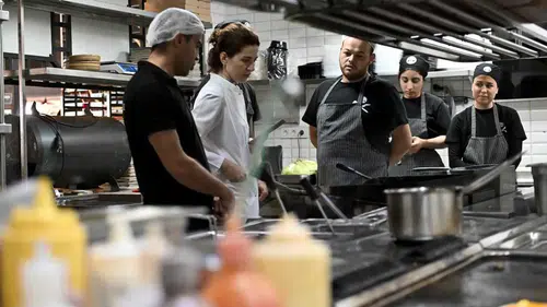 Antalya’da Restoran ve Kafelerde Yeni Dönem! Uluslararası Standartlar Geliyor