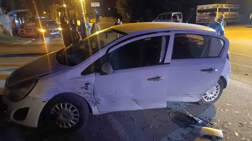 Adana Kozan’da Otomobiller Birbirine Girdi! 3 Yaralı