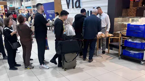 Hava Muhalefeti Antalya’yı Vurdu: Uçuşlar Gecikti, Yolcular Beklemede