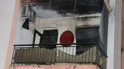 Kepez’de Alev Alan Daire Küle Döndü! Mahalleyi Ayağa Kaldırdı