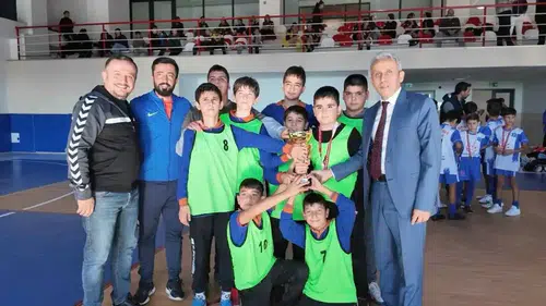 Serik’in Futsal Yıldızları Belli Oldu: 37 Okulun Yarışı Nefes Kesti!