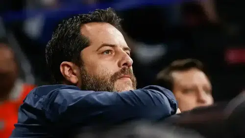 Galatasaray Taraftarı Erden Timur'a Destek için Adliye Önünde Toplandı!