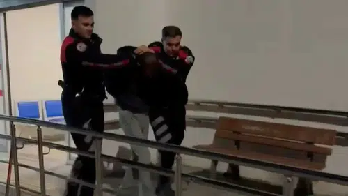 Adana’da Arkadaşını Vurup “Ölüm Allah’ın Emri” Diye Bağırdı