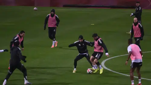 Cengiz Ünder Takımla Antrenmana Çıktı