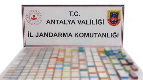 Jandarmadan Alanya’da Peş Peşe Baskın! Binlerce Ürün Ele Geçirildi