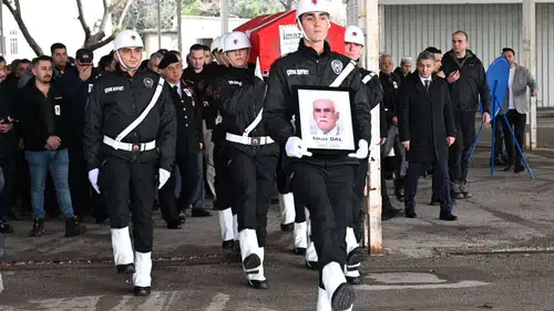 Antalya Emniyeti'nin Acı Günü: Emekli Müdür Son Yolculuğuna Uğurlandı