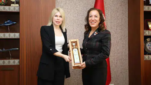 Antalya'da ayrımcı dile karşı iş birliği: Rektör Özkan'a Başkaya'dan ziyaret