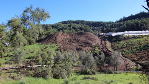 Kumluca'da Yağışın Faturası Ağır Oldu