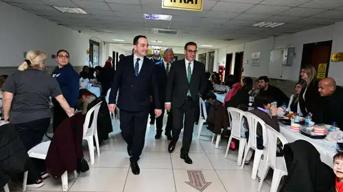 Antalya Adliyesi'nde dev sofra: Yargı mensupları omuz omuza verdi!