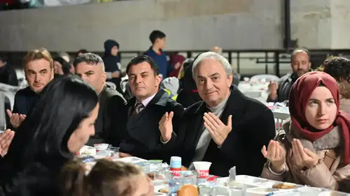 Kepez’de Gönül Sofraları Mahalleleri Birleştiriyor