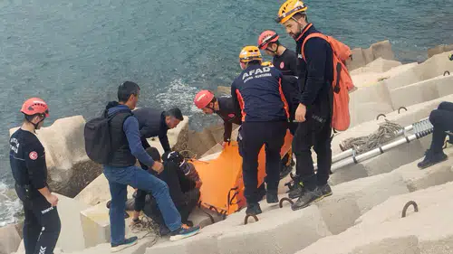 Antalya Balıkçı Barınağı’nda Korku Dolu Anlar