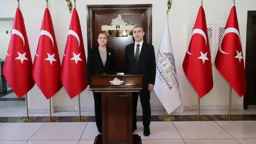 Burdur Valisi Bilgihan'dan Afyonkarahisar'a Komşu Ziyareti