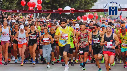 LÖSEV için Koşacaklar: İMO Antalya Runtalya Maratonu’nda
