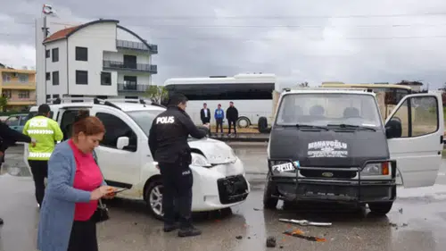 Serik’te Korkutan Çarpışma