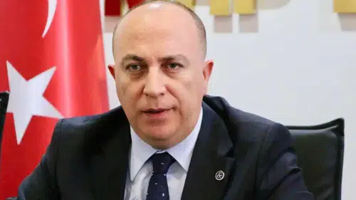 MHP’de İstifa Depremi: İzzet Ulvi Yönter Önce 'Ajan' Dedi, Sonra Görevi Bıraktı!