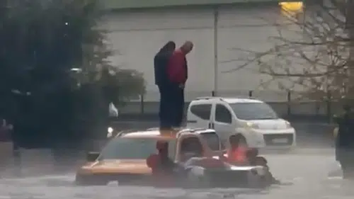 Adana’da 30 Dakikada Sel, Yıldırım ve Hortum Felaketi