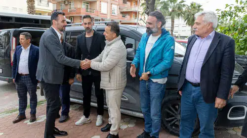 Manavgat'ta Siyasi Buzlar Eridi: 5 Partiyle Kritik Zirve!