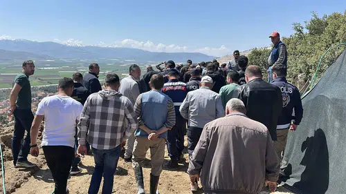 Burdur Karamanlı’da "Mermer" İsyanı: Halk Konvoyla Ocağı Bastı, Girişleri Kapattı!