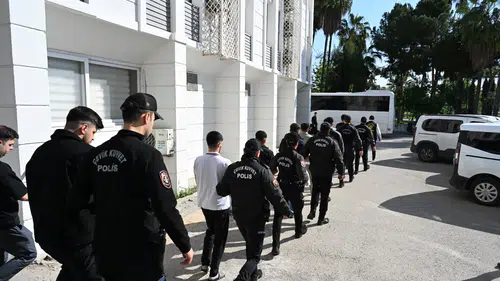 Mersin’de Dev Dolandırıcılık Operasyonu: 100 Milyonluk Vurgun Çökertildi