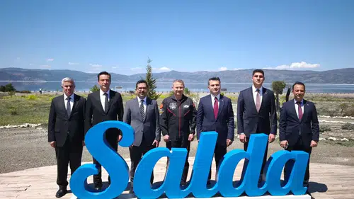 Türkiye'nin İlk Astronotu Gezeravcı Burdur’da! Salda Gölü’nü Ziyaret Etti
