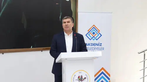 Akdeniz Belediyeler Birliği’nde Bayrak Değişimi: Yeni Başkan Ercengiz