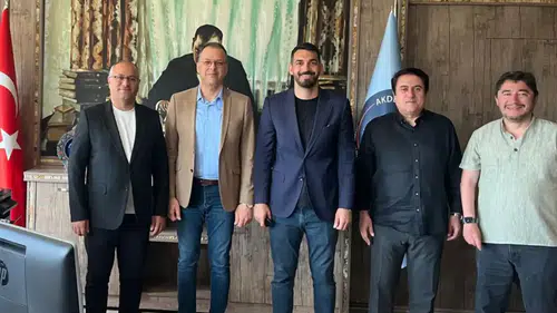 Kemer’in Ruhu Sanatla Buluşuyor, Sokaklar Sahneye Dönüşüyor