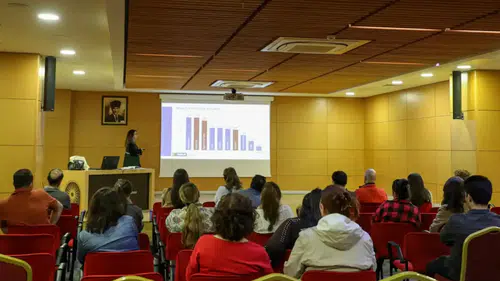 Antalya Büyükşehir’de Ekranlara Mesafe Dönemi: Teknoloji Operasyonu