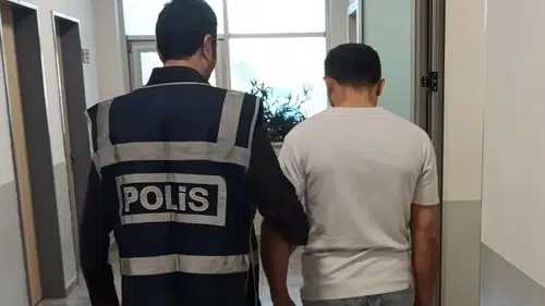 Antalya'da 3,3 Milyon Liralık Vurgun Yaptı, Başka İlde Yakalandı