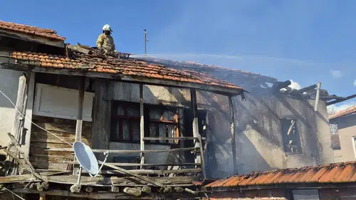 Burdur'da Avluda Çöp İçin Yakılan Ateşin Bedeli Ağır Oldu