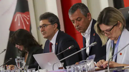 Özgür Özel Seçim İçin Tarih Verdi! CHP’de "Baskın Seçim" Alarmı