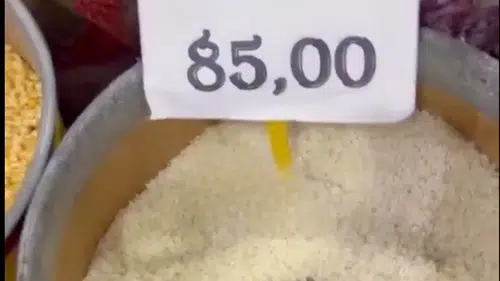 Mersin’de Skandal Görüntüler: Açık Satılan Pirinçte Kedi Dışkısı Tespit Edildi!