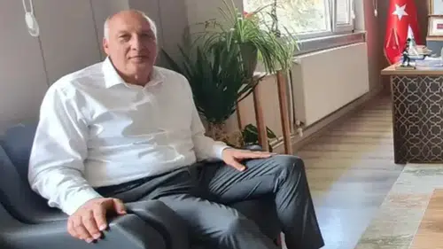 Burdur Belediye Başkan Yardımcısı Mustafa Bozkurt'a Aracında Saldırı