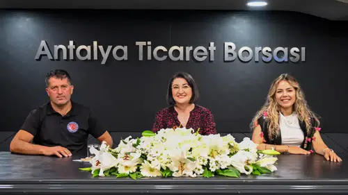 Antalya Tarımında Kuşak Kopuşu: "Çiftçiyim Deyince Küçümsüyorlar"