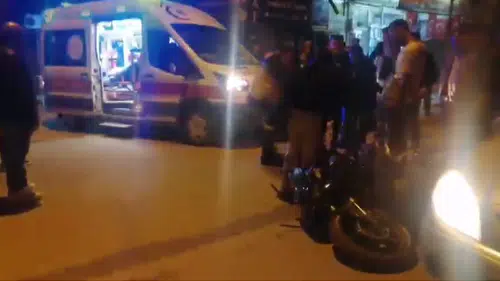 Yalvaç'ta Otomobille Çarpışan Motosikletli İki Kişi Yaralandı