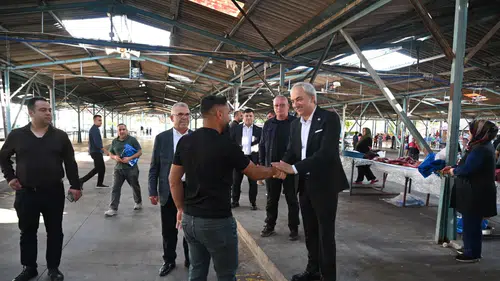 Kepez’de Kurban Mesaisi: Başkan Kocagöz Sahaya İndi