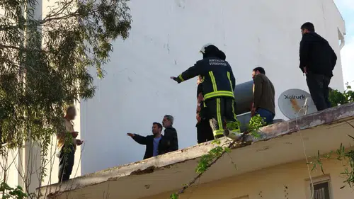 Manavgat'ta Kendisi Yakmak İsteyen Kişiyi Gazeteci Oyaladı! Polis Yakaladı