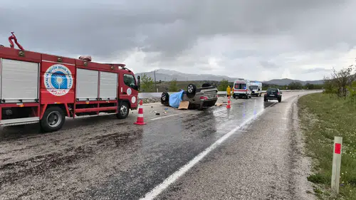 Antalya’da Yağmur Facia Getirdi: Lüks Otomobil Takla Attı