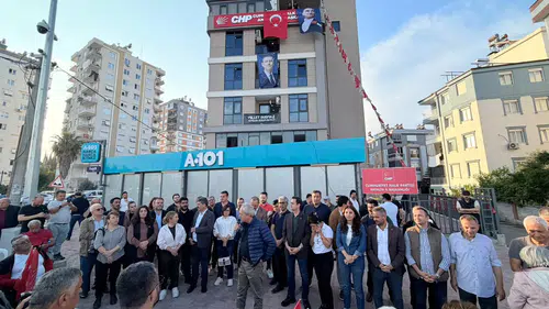 CHP Antalya'da Demokrasi Nöbeti
