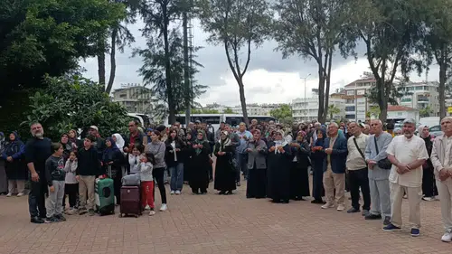 Manavgatlı Hacı Adayları Dualarla Yolcu Edildi