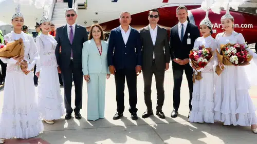 Almatı-Gazipaşa Hava Köprüsü Kuruldu: İlk Kafile "Su Takı" İle Karşılandı