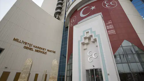 MHP Manavgat’ta Bayrak Değişimi: Yeni Başkan Hakan Rehber