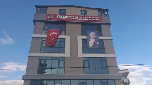 Olası Bir Kurultay Çağrısında Antalya Delegasyonu'nun Tavrı Ne Olacak?