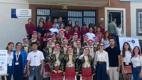 Akdeniz Üniversitesi Öğrencileri Burdur'daki Çocukların Dünyasına Dokundu