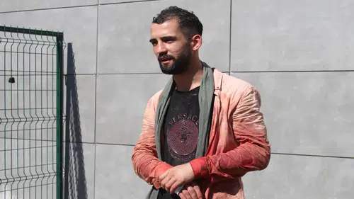 Adana'da "Ben Kasabım" Diyen Arkadaşına İnandı, Soluğu Hastanede Aldı