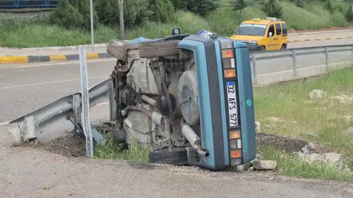 Isparta’da Cenaze Yolculuğu Kazayla Bitti
