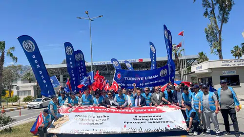 Antalya Serbest Bölge’de DOK-İş'ten Grev! Lüks Yat Üreten İşçiler İş Bıraktı