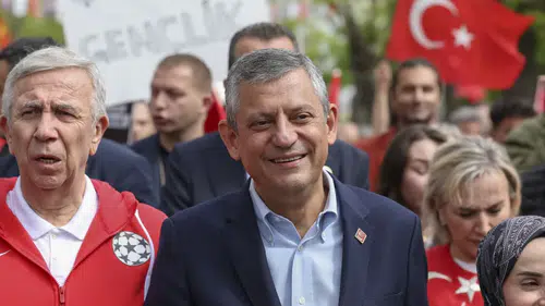CHP LİDERİ ÖZGÜR ÖZEL: "CUMHURİYET’İ GERÇEK SAHİPLERİNE EMANET EDECEĞİZ"