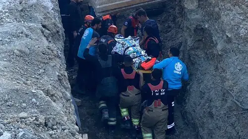 Hatay’da Şantiyede Korkutan Göçük: Toprak Altında Kalan İşçi Kurtarıldı