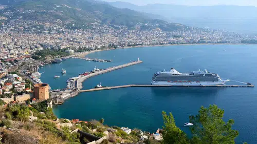 Rusların Alanya Sevdası Bitmiyor! 15 Bin Konutla Rekor Kırıldı