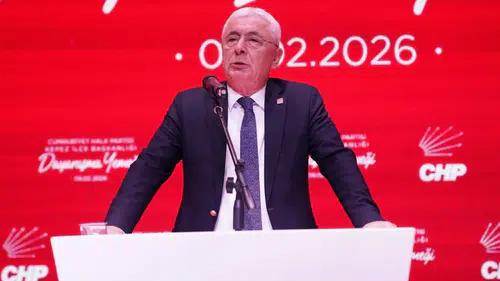 Nail Kamacı Kimdir?